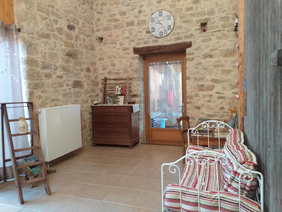 La Grange Du Rial Hotell Bournazel  Exteriör bild